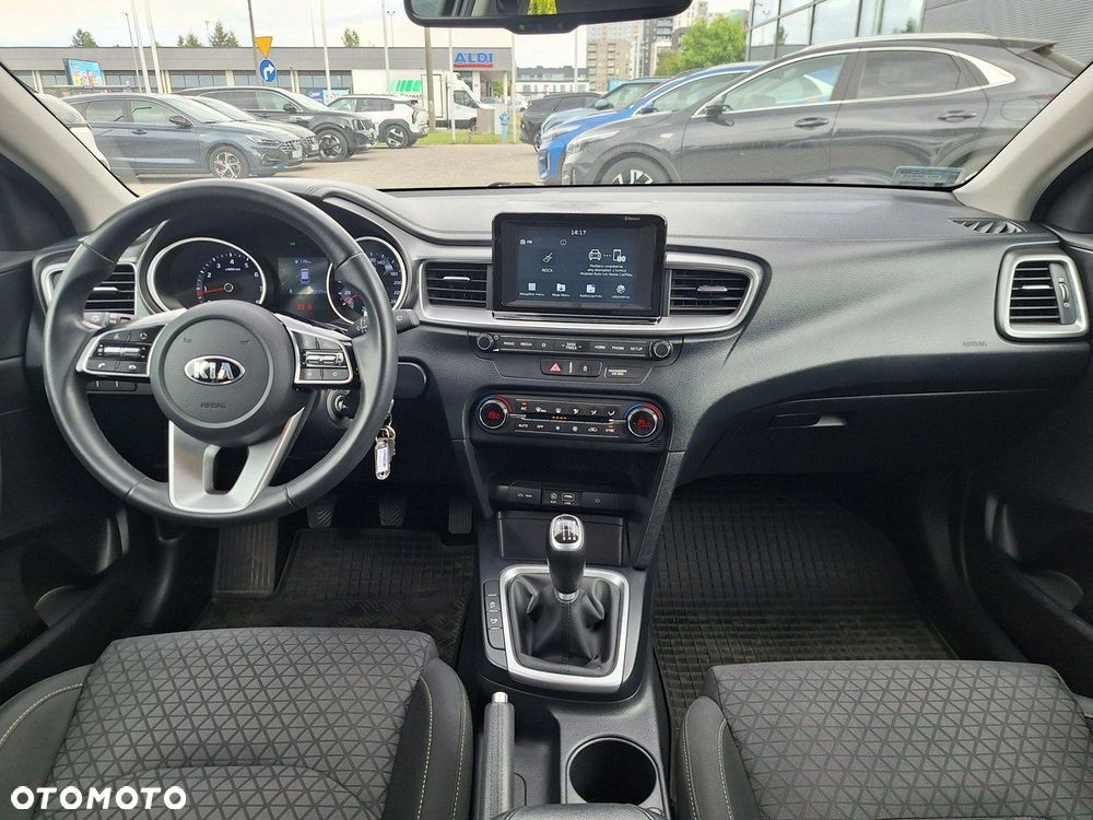 Kia Ceed 1.4 T-GDI M - 24