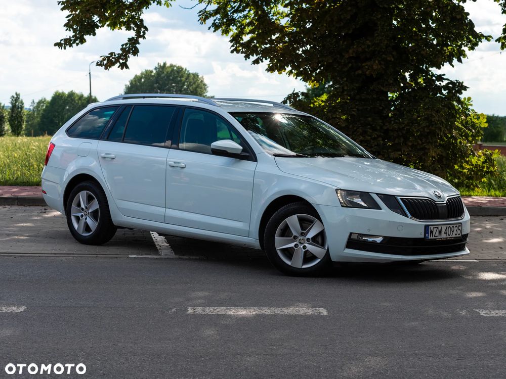 Skoda Octavia 2.0 TDI DSG Ambition - 4