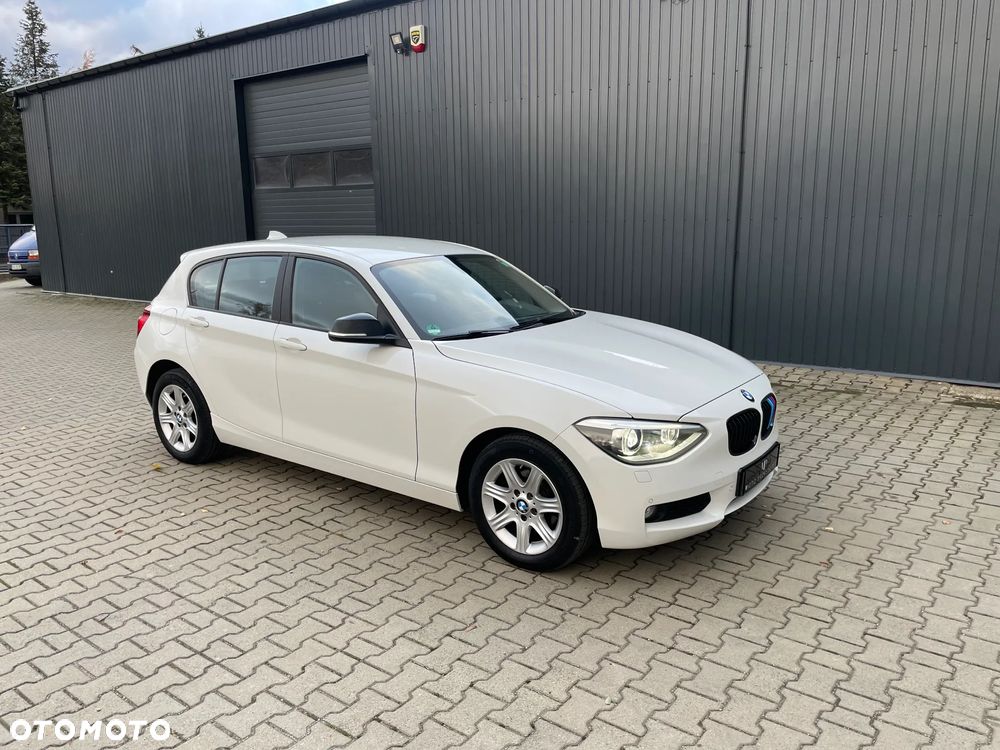 BMW Seria 1 116i - 22