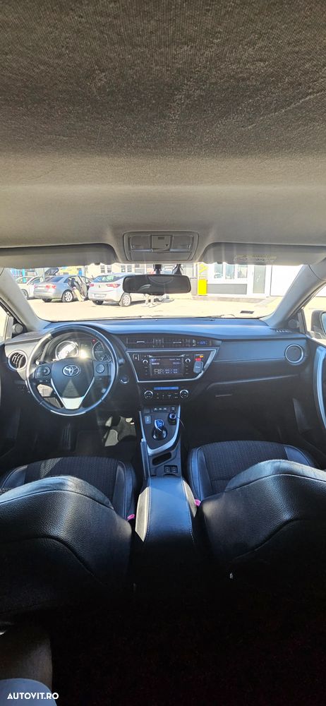 Toyota Auris - 9