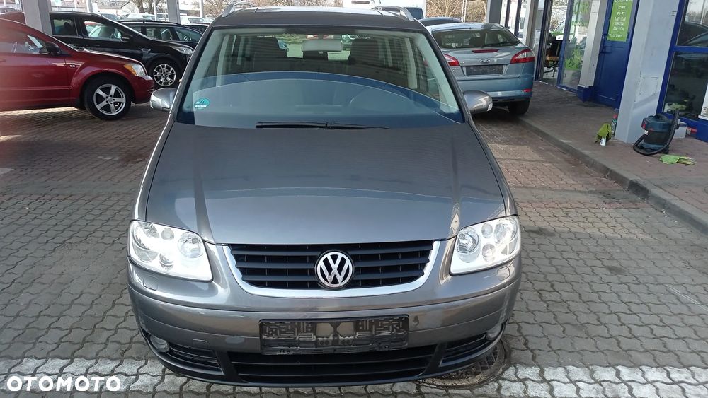 Volkswagen Touran 1.6 FSI Trendline - 28