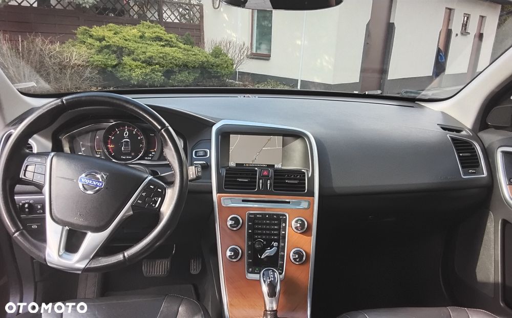 Volvo XC 60 T5 Geartronic Summum - 13