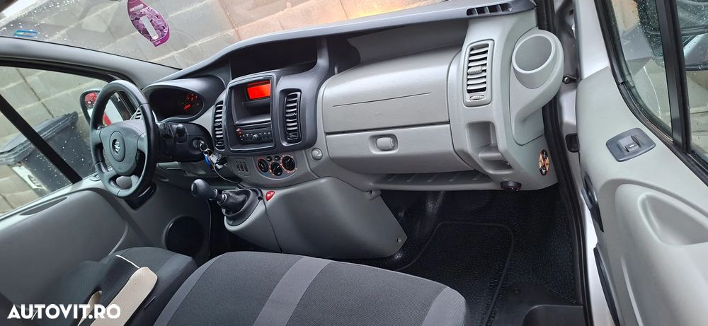 Opel Vivaro Combi LWB EURO5 - 17