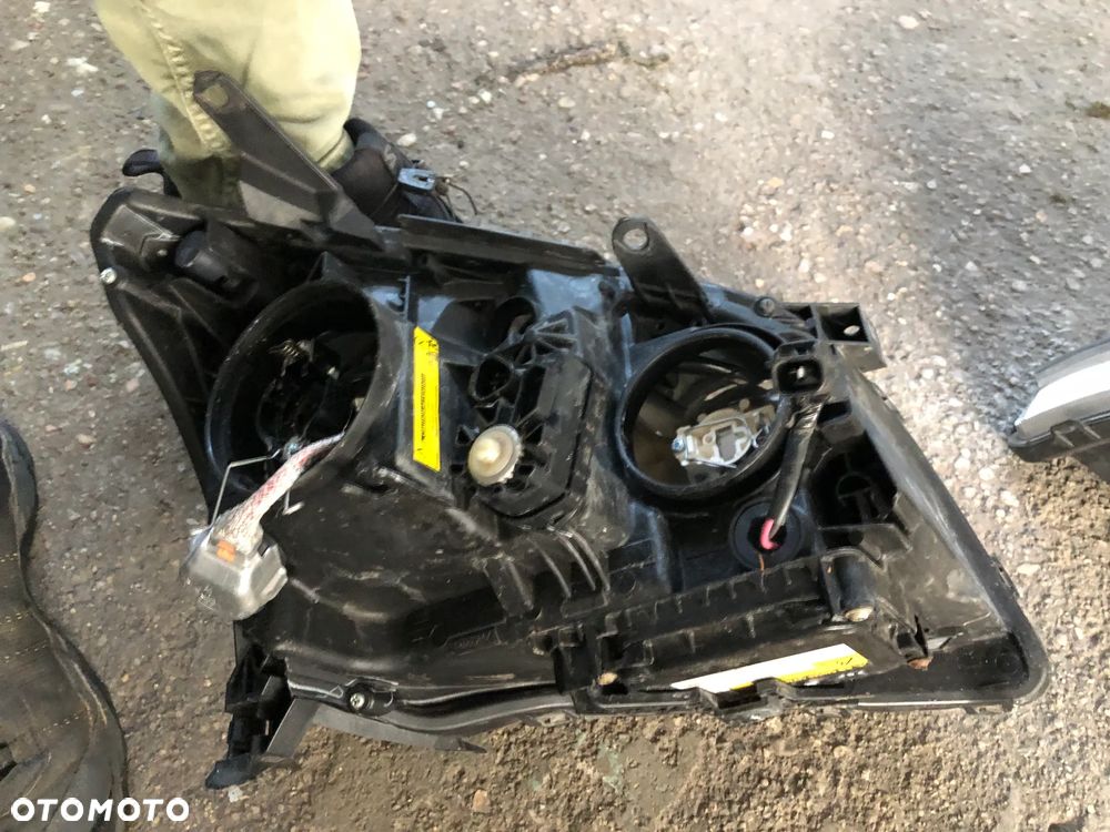 AVENSIS T25 2,4 SEDAN Toyota Avensis T25 LiFT 2006-2008 PRZETWORNICA lampy xenon 85967-24010 - 6