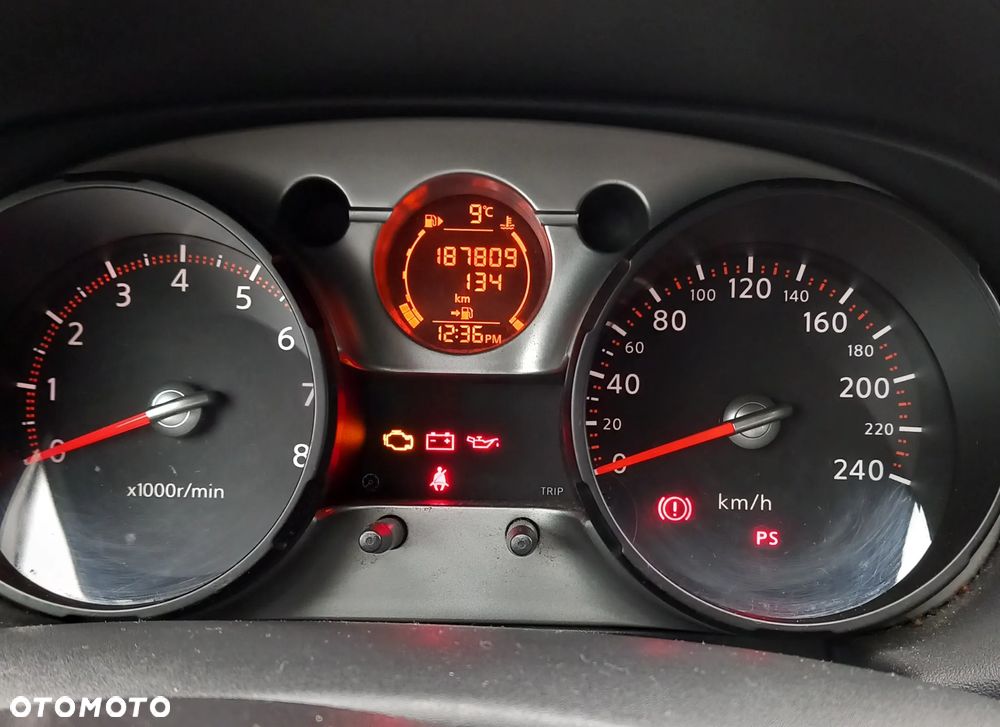 Nissan Qashqai 1.6 Visia - 8