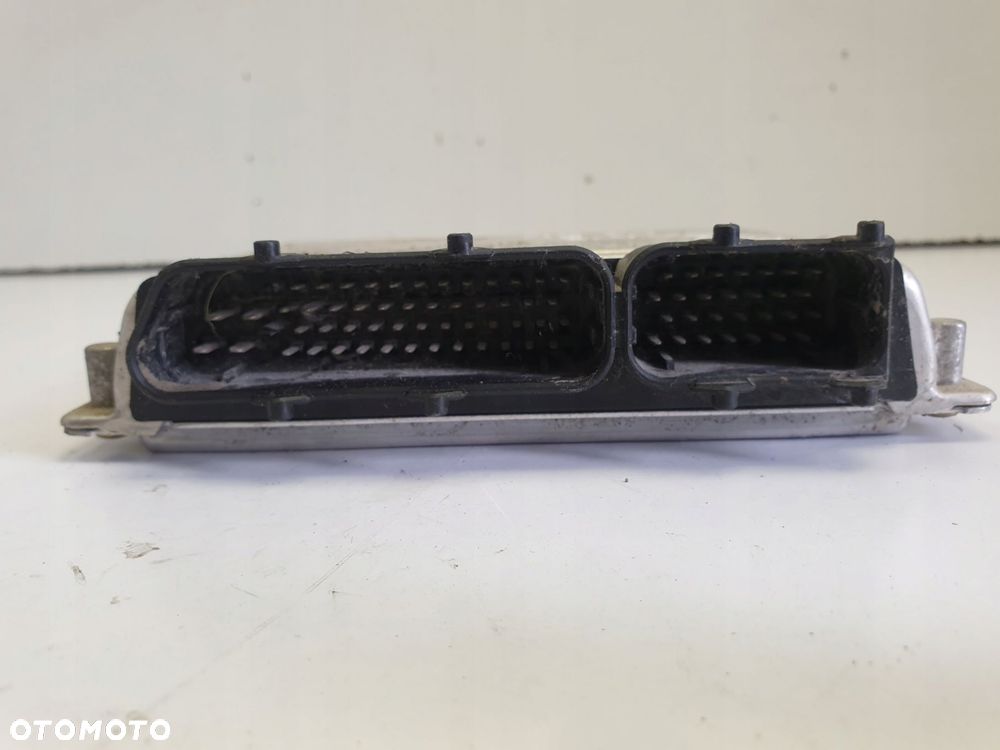 Audi A6 C5 2.4 V6 STEROWNIK SILNIKA 0261204767 - 11