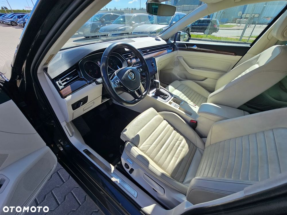 Volkswagen Passat 2.0 TDI BMT SCR 4Mot Highline DSG7 - 15
