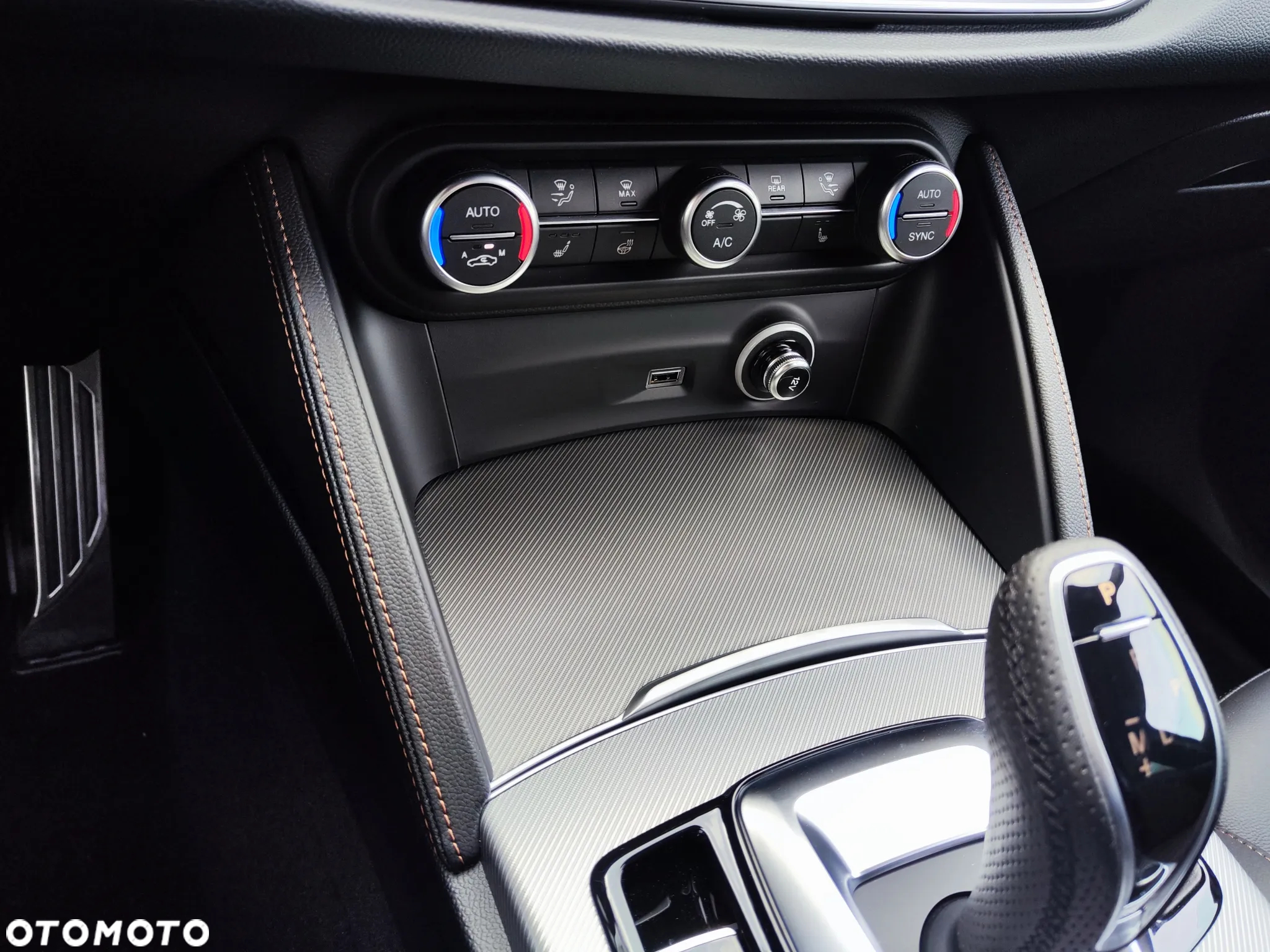 Alfa Romeo Stelvio 2.0 Turbo Intensa Q4 - 23