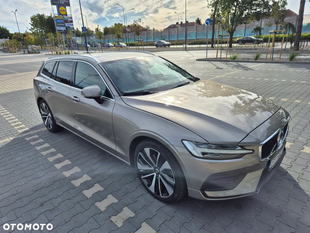 Volvo V60 T4 Momentum Pro - 13