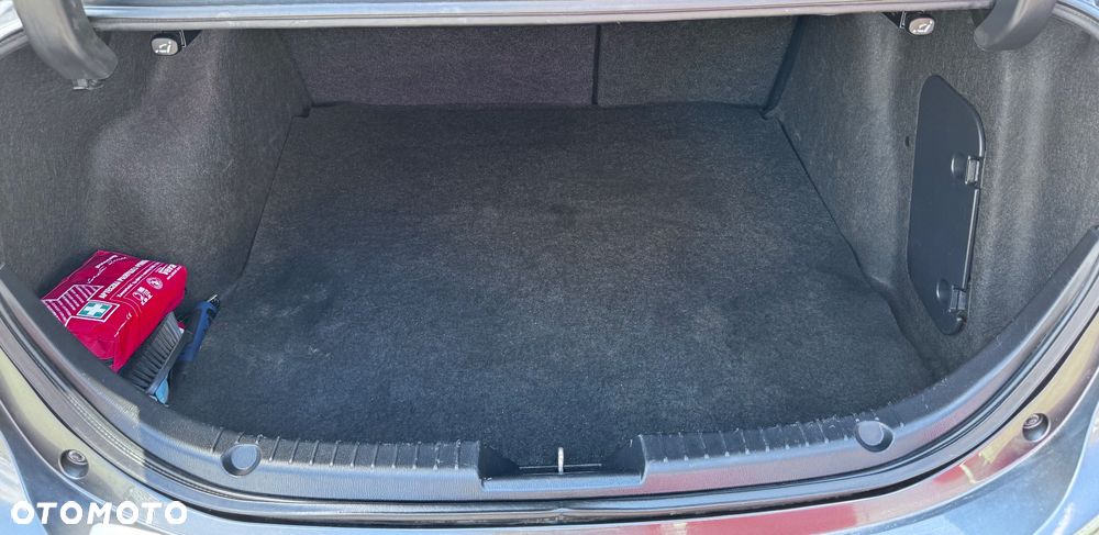 Mazda 3 - 15