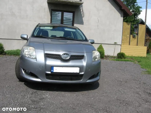 Toyota Auris 1.6 Premium - 2