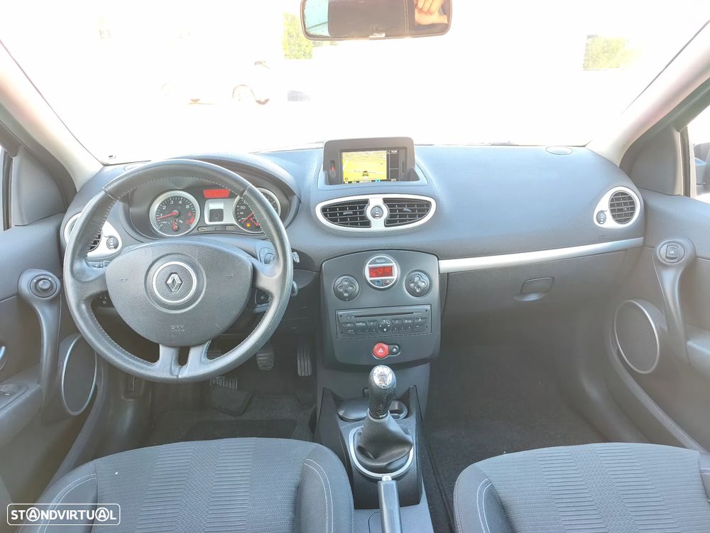 Renault Clio 1.2 16V Dynamique S - 10