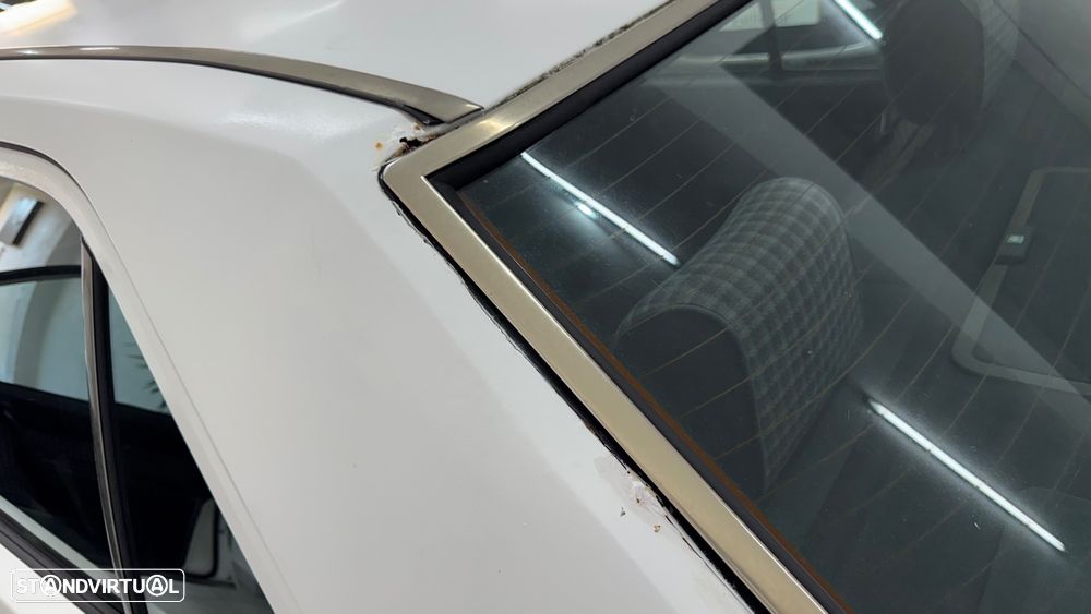 Mercedes-Benz A 190 - 40