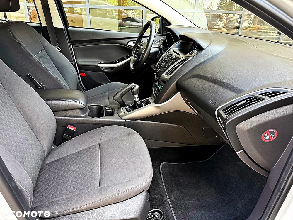 Ford Focus 1.6 TDCi DPF Start-Stopp-System Titanium - 18