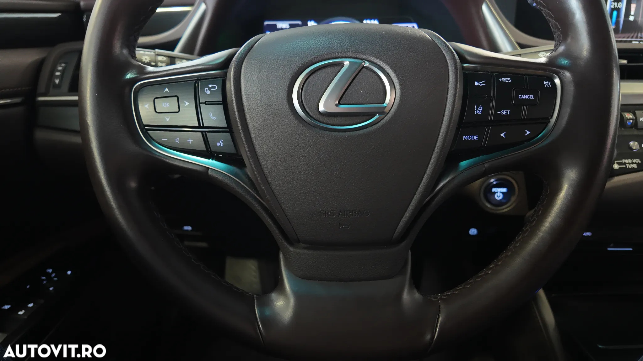 Lexus Seria ES 300h Executive - 22