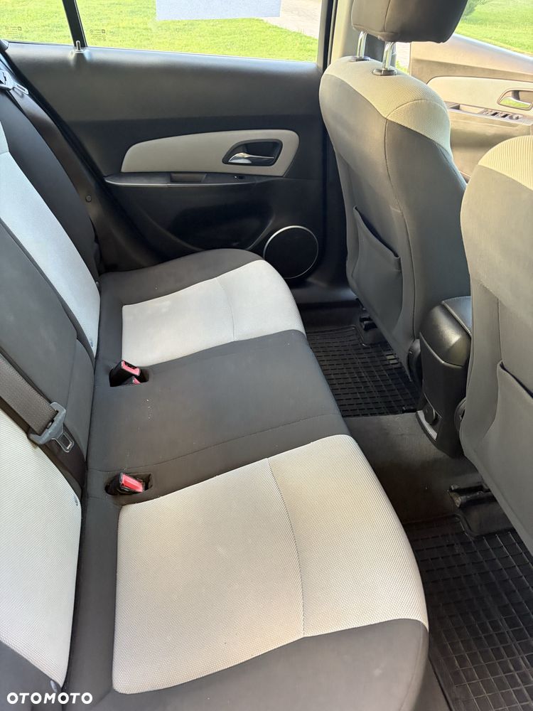 Chevrolet Cruze - 4