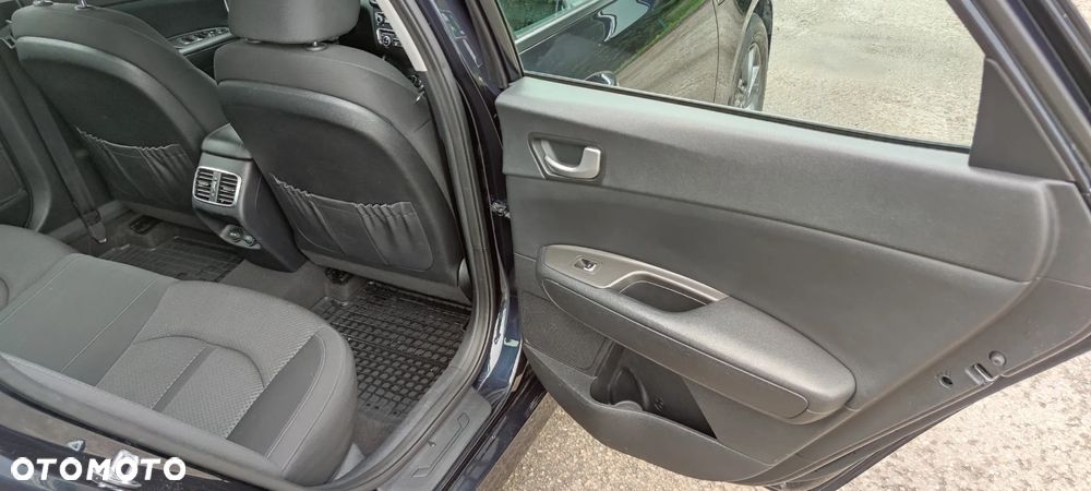 Kia Optima 2.0 M - 25