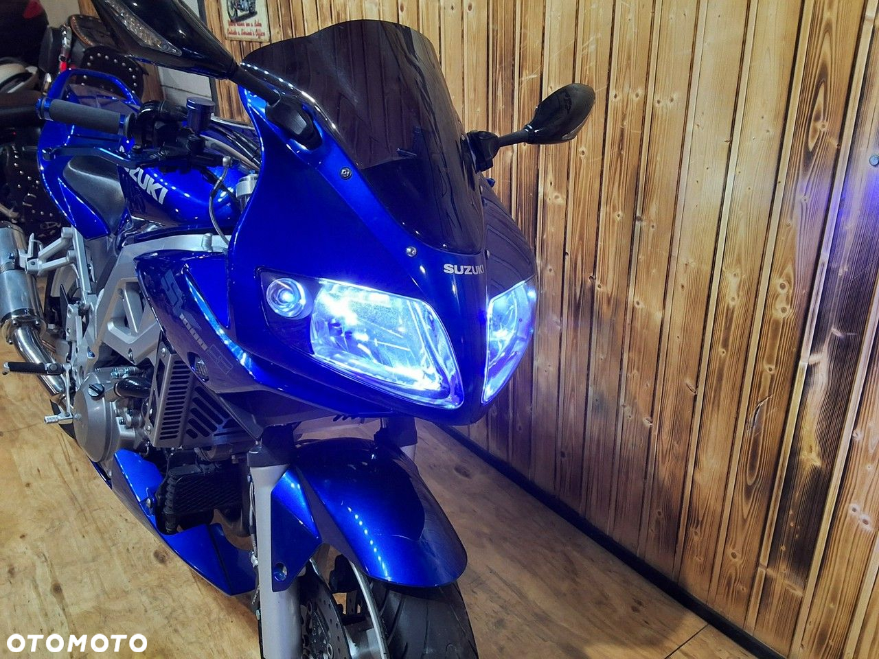 Suzuki SV - 9