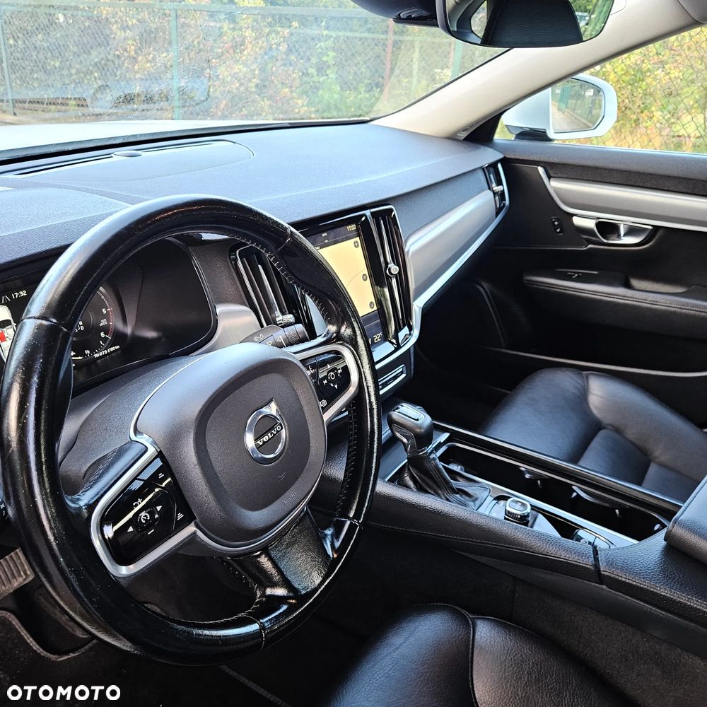 Volvo S90 - 37