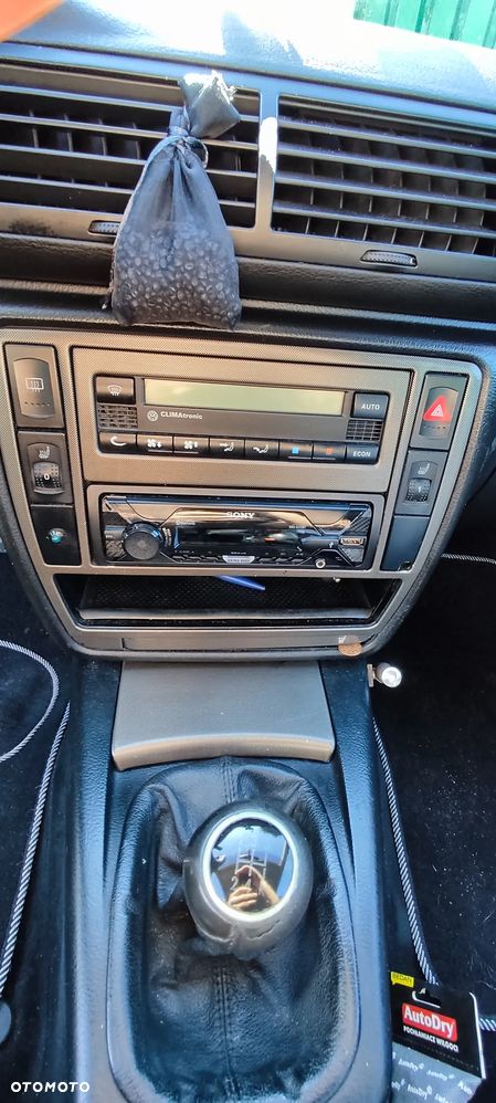 Volkswagen Passat - 8