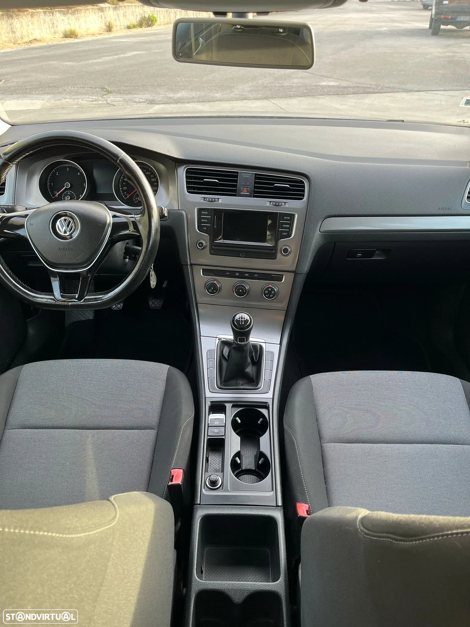 VW Golf 1.6 TDI 4Motion BlueMotion Comfortline - 9