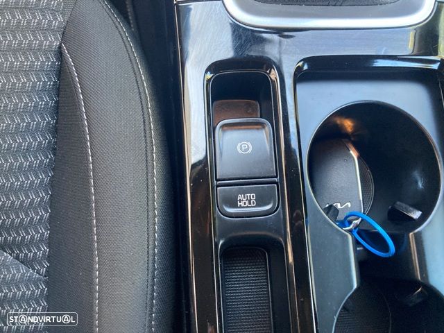 Kia Ceed 1.6 CRDi ECO-Dynamics+ (48V Mild-Hybrid) Platinum Edition - 32