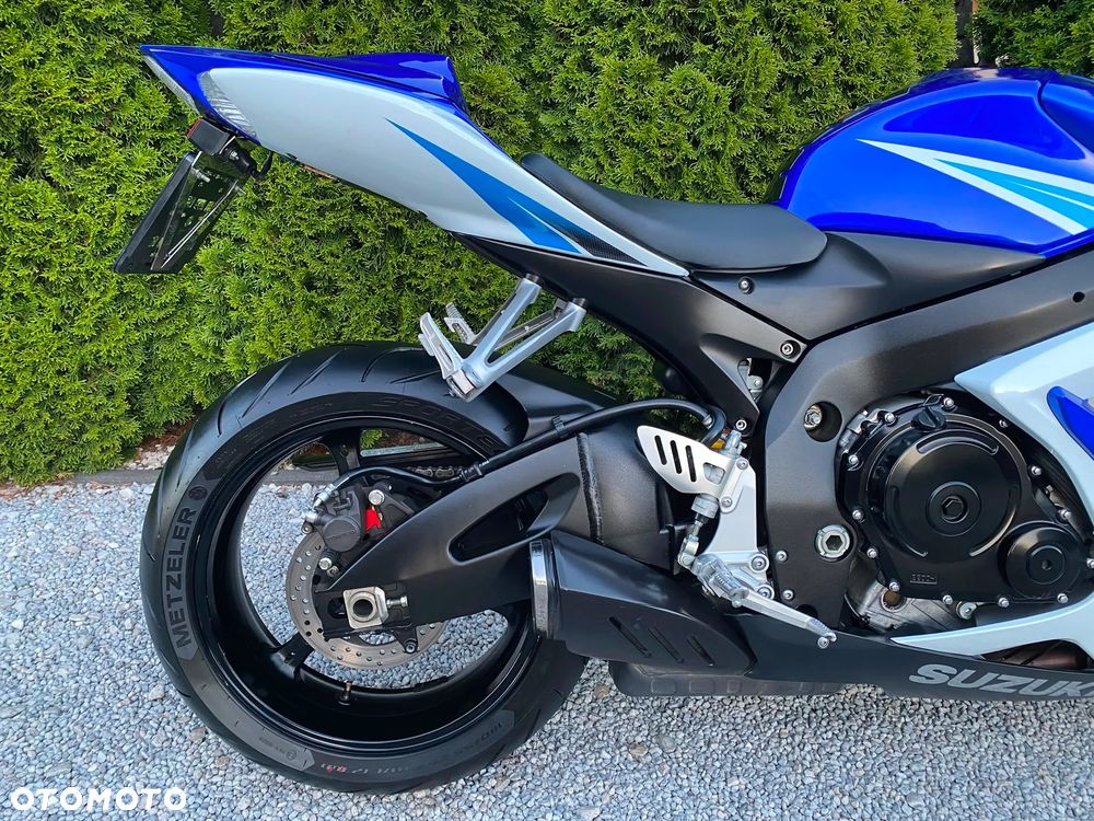 Suzuki GSX-R - 33