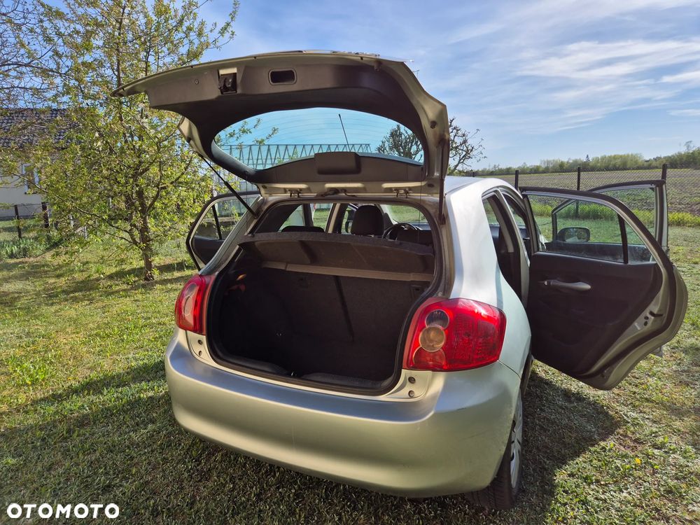 Toyota Auris 1.6 VVT-i Prestige - 9