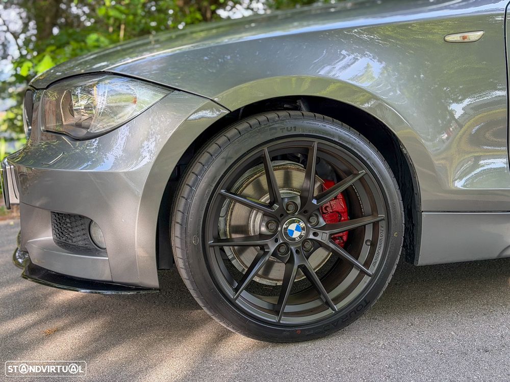 BMW 123 d DPF Aut. Edition Sport - 3