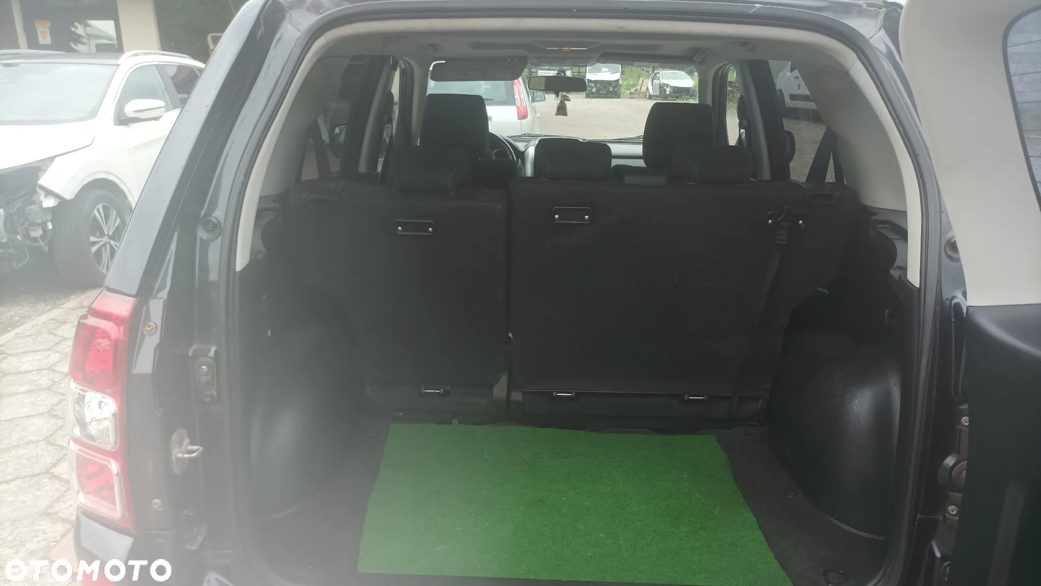 Suzuki Grand Vitara 1.9 DDiS Comfort - 10