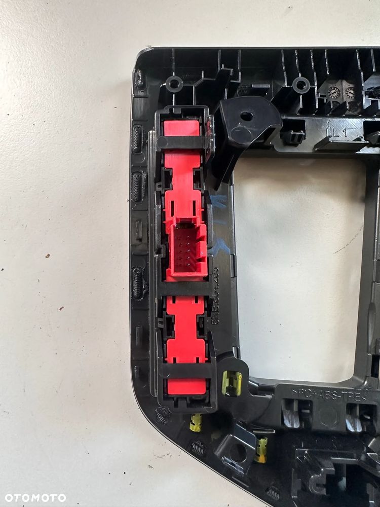 Panel sterowania, ramka wybieraka biegów VW Tiguan II  5NB713203A 5NB864263 - 5