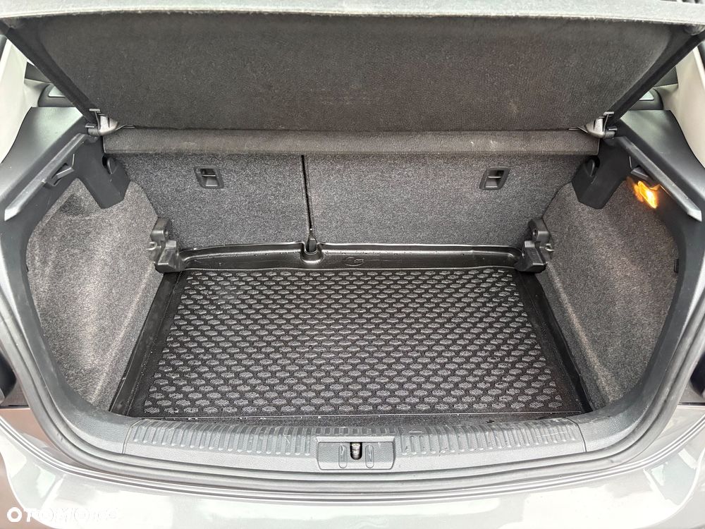 Volkswagen Polo 1.2 TSI Blue Motion Technology Allstar - 17