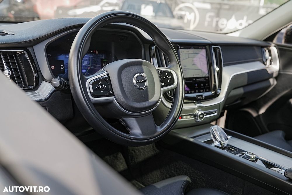 Volvo XC 60 Recharge T6 Twin Engine eAWD Inscription Expression - 11