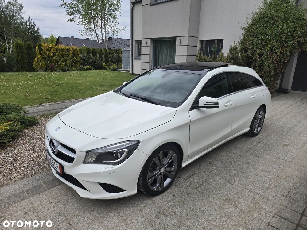 Mercedes-Benz CLA 180 Peak Edition - 3