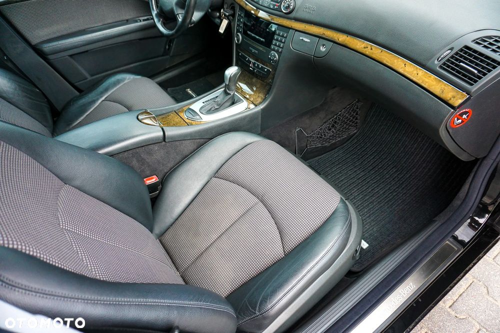 Mercedes-Benz Klasa E 200 Kompressor Automatik Avantgarde - 29