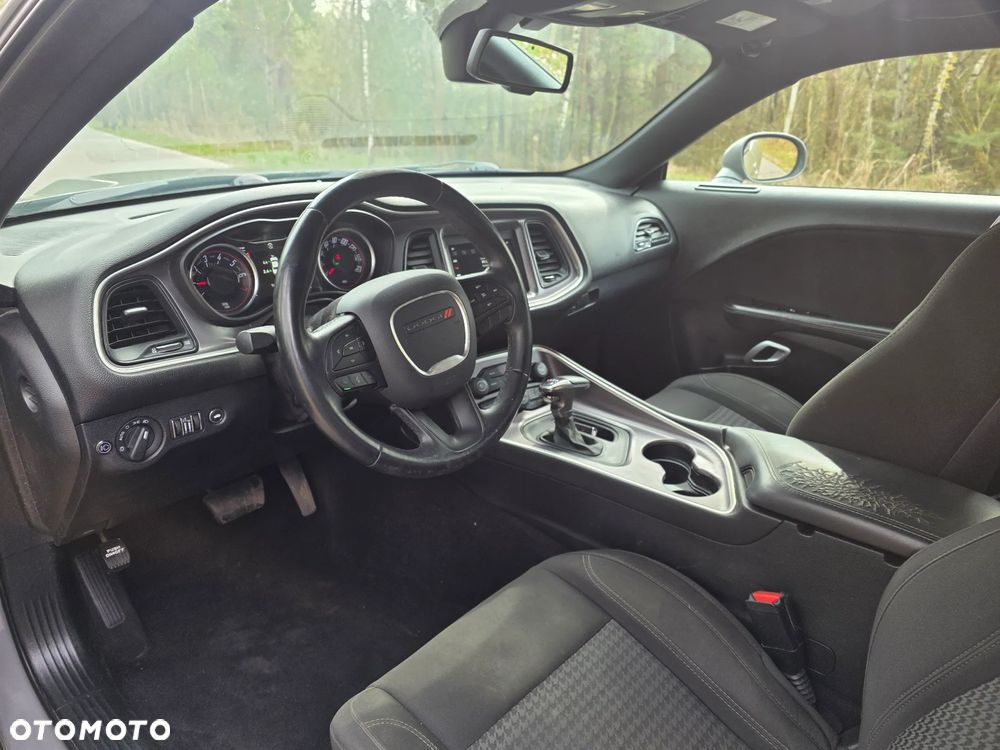 Dodge Challenger 3.6 SXT Plus - 6