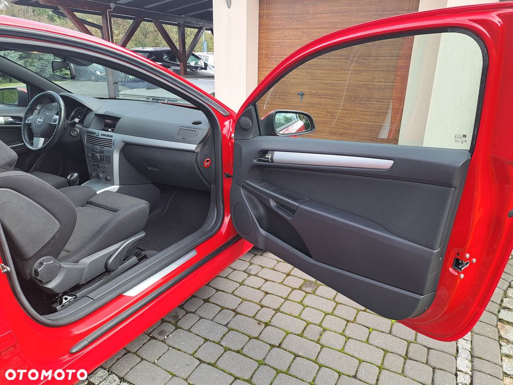 Opel Astra GTC 1.6 Sport - 7