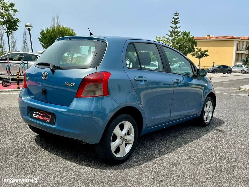 Toyota Yaris 1.0 VVT-i Sol AC+VSC - 10