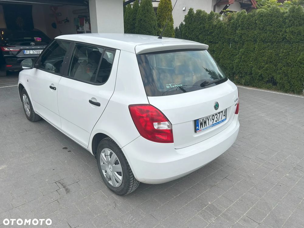 Skoda Fabia - 10