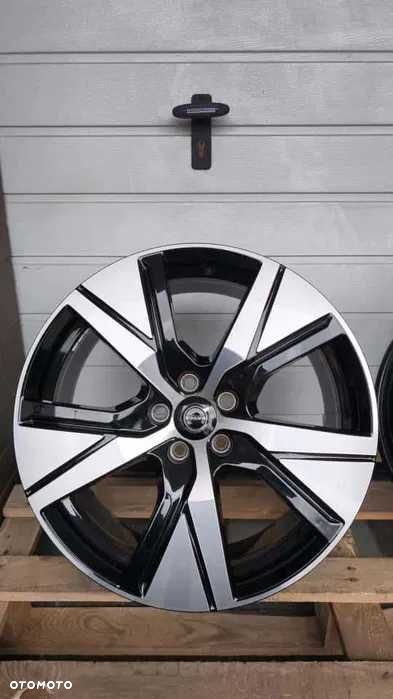 Felgi aluminiowe Volvo XC40 HYBRYDA/ELECTRIC 19" 5x108 Et 50,5 Et56 (OL712F) - 4