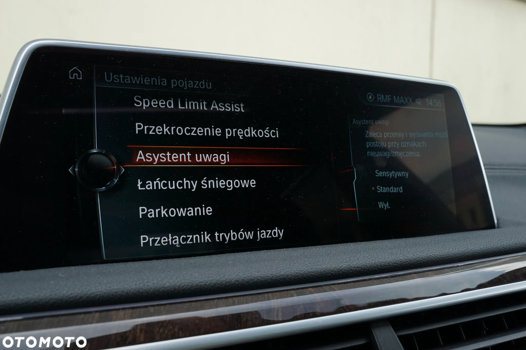 BMW Seria 7 750Li xDrive - 33