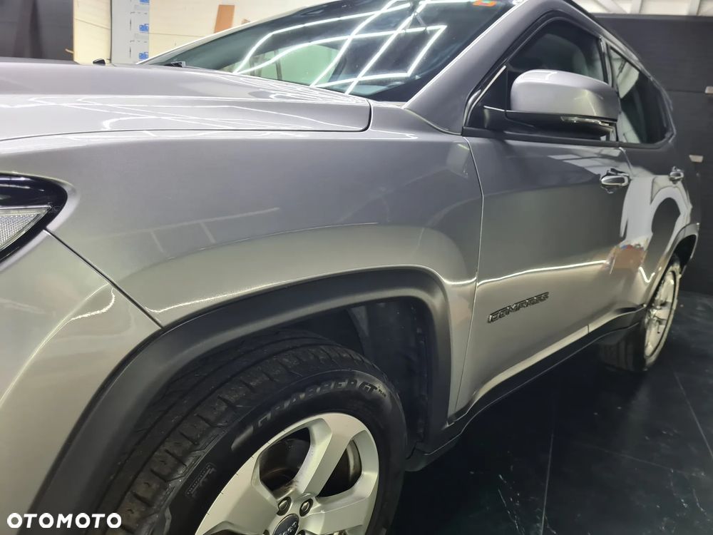 Jeep Compass 1.4 MultiAir Longitude - 32