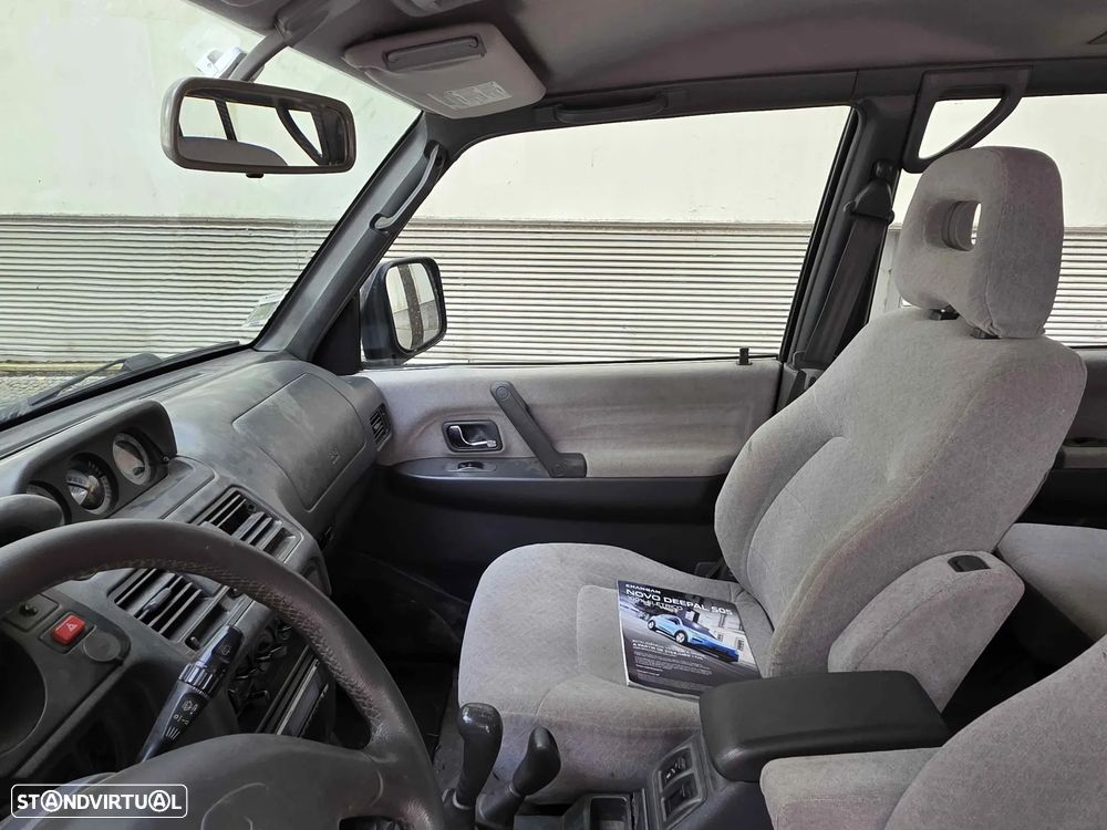 Mitsubishi Pajero 2.8 TD GLS Longo ABS - 14