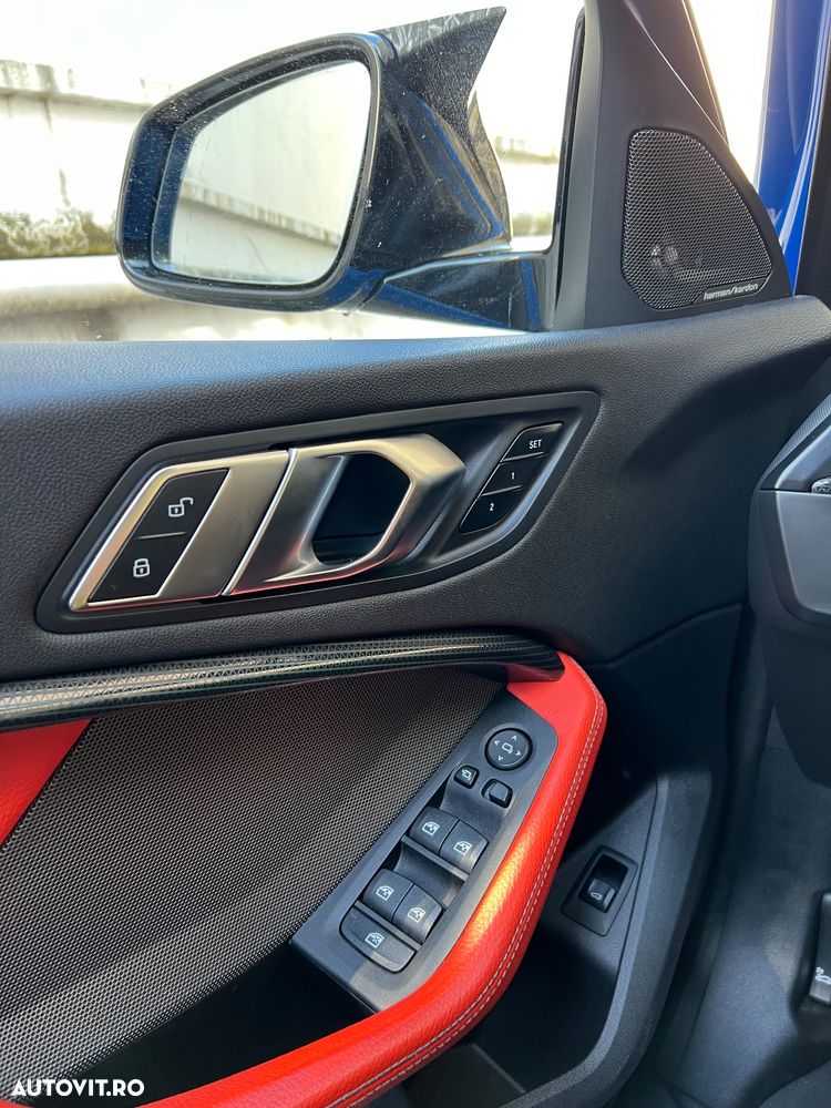 BMW M1 M135i xDrive AT - 26