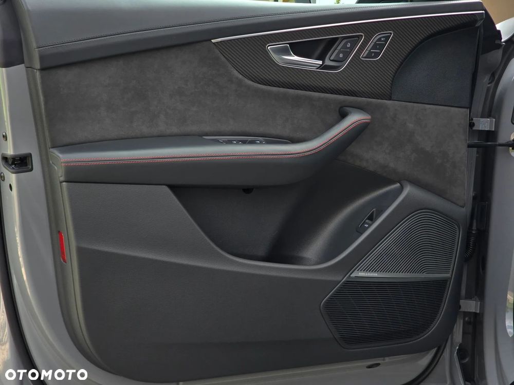 Audi RS Q8 TFSI Quattro Tiptronic - 34