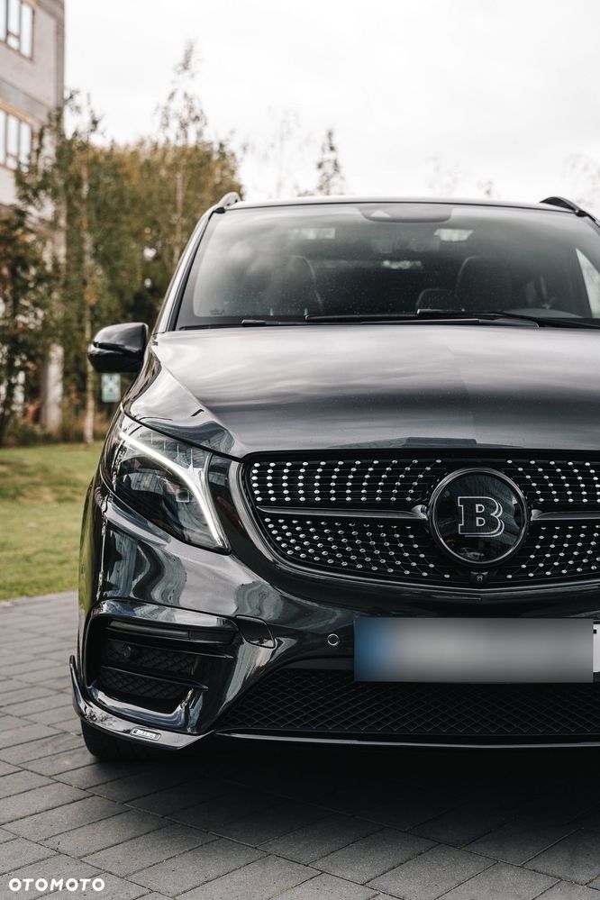 Mercedes-Benz Klasa V - 2