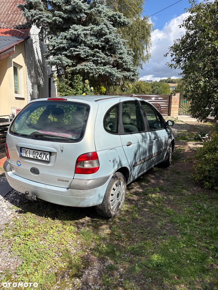 Renault Scenic 1.9 dCi Authentique - 3
