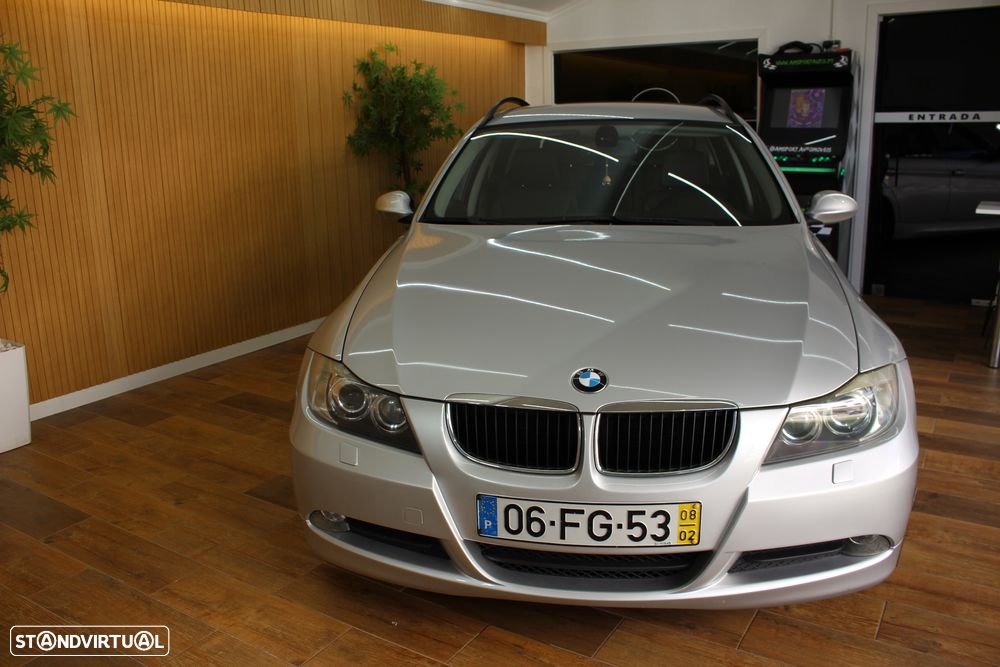 BMW 320 d Dynamic - 11