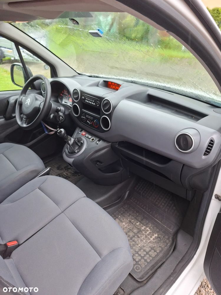Citroën BERLINGO - 23