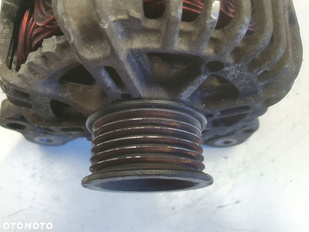 ALTERNATOR VW Golf V 1.6 FSI _ valeo 03C903023B 110A Alternator Oryginał - 4